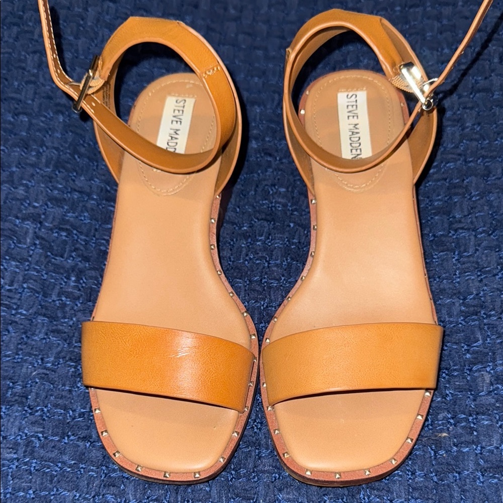 Steve Madden Tan Sandals with Ankle Strap and Minimalist Design